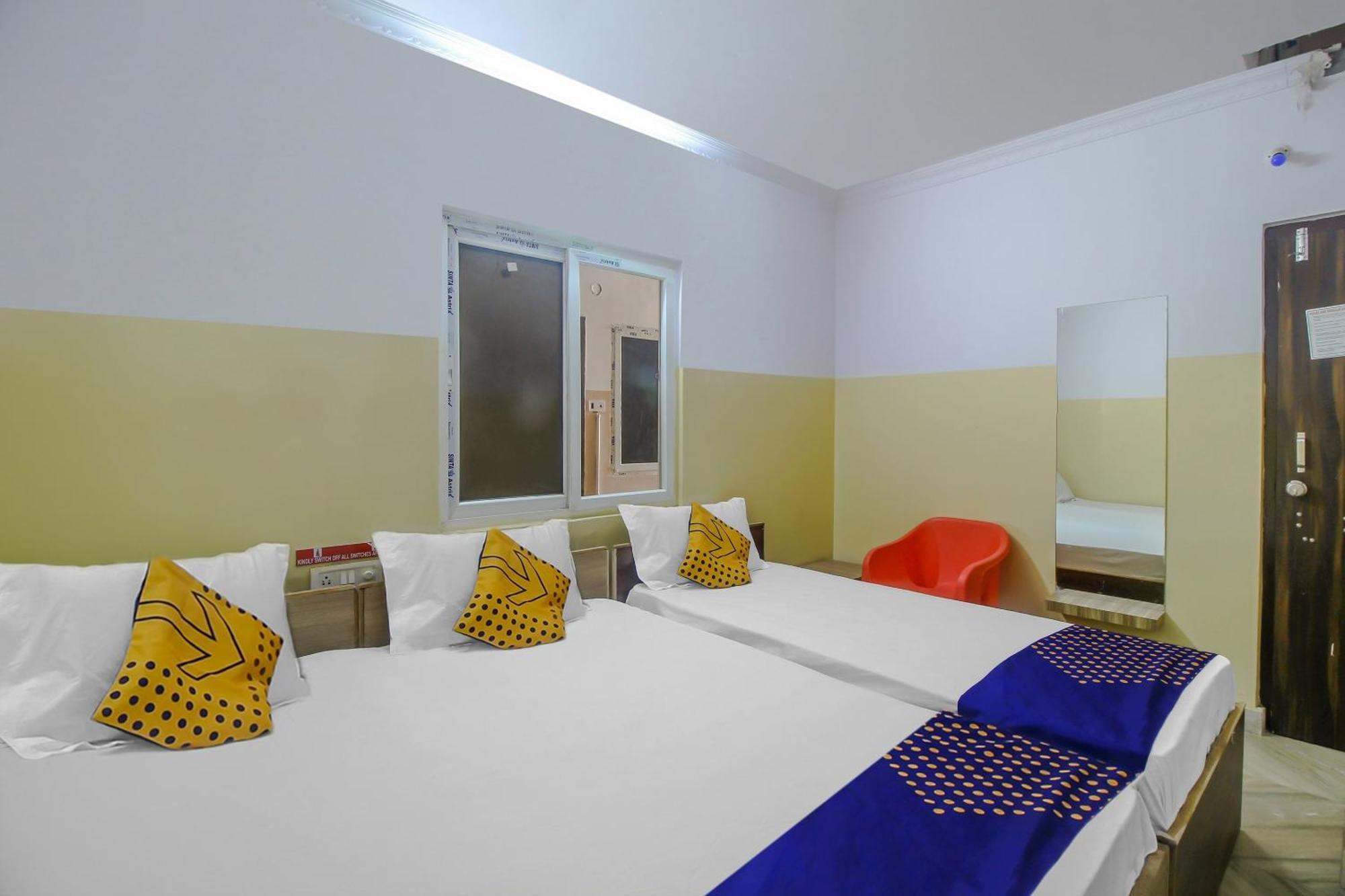 Spot On 81775 Mohit Gokul Lodge New Luxury Room'S Near Secunderabad Railway Station Lalaguda Exterior foto